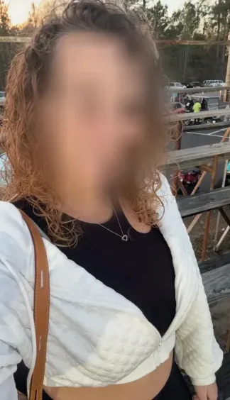 Anna, 30