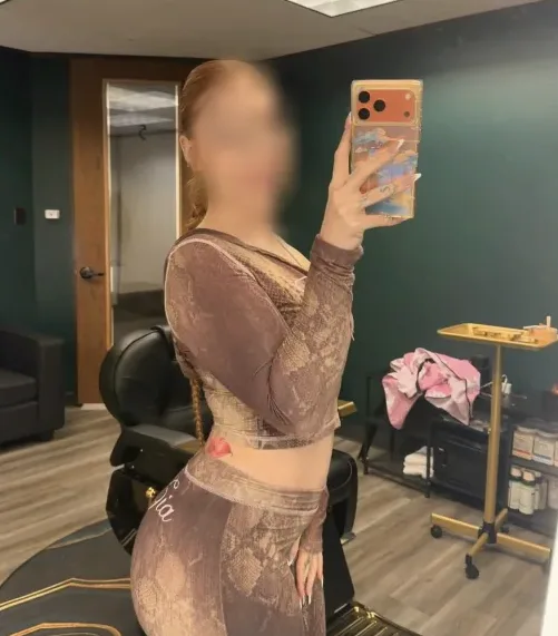 Annalena, 27