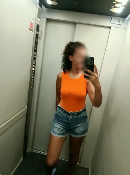 Diana, 33