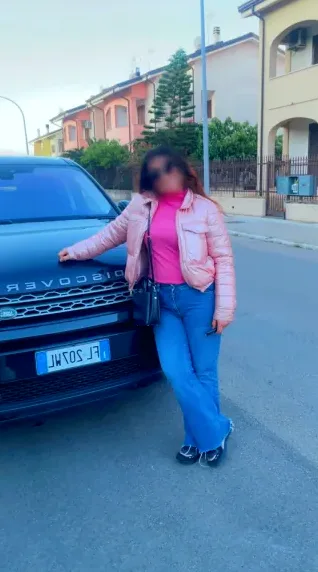 Pauline, 36
